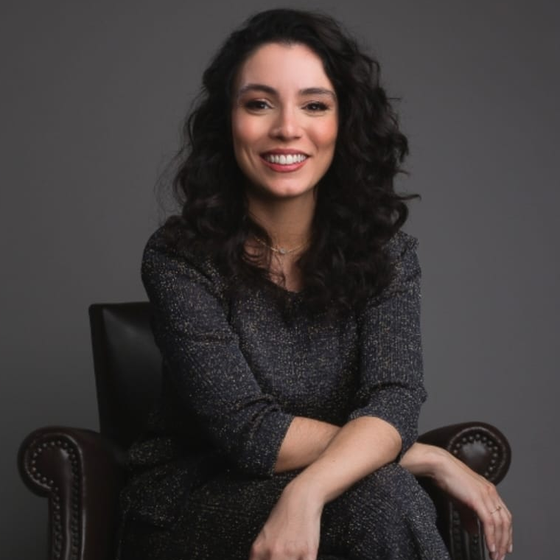 Dra. Patrícia Ferreira Ney — Oftalmologista